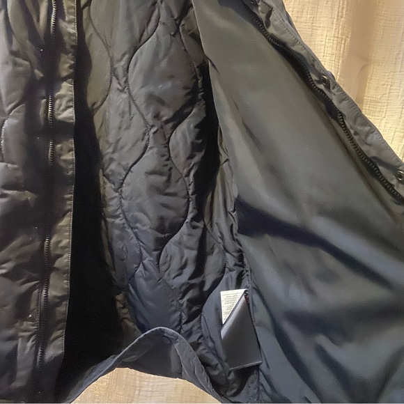 Burton Quilted Jacket - Picture 4 of 8